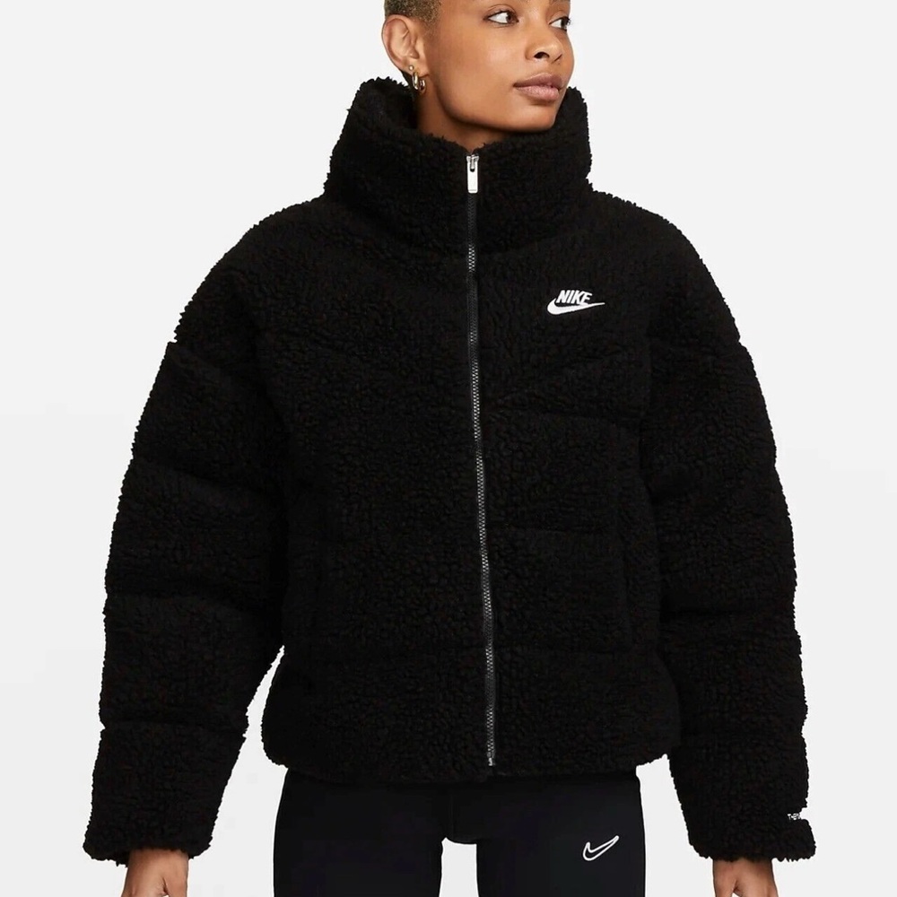 Nike Therma-FIT City Series Women's Synthetic Fill High-Pile Fleece Coat 1X